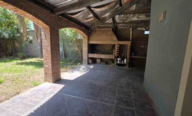 CASA EN SANTO TOME A 50 M DE AV. RICHIERRI