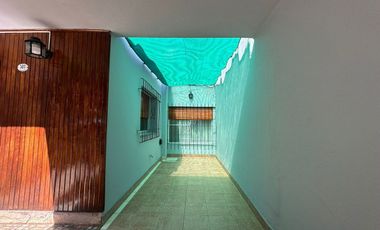 CASA 4 AMBIENTES MORON APTO CREDITO