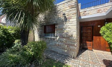 CASA 4 AMBIENTES MORON APTO CREDITO