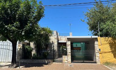 CASA 4 AMBIENTES MORON APTO CREDITO