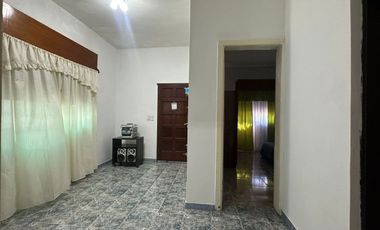 CASA 4 AMBIENTES MORON APTO CREDITO