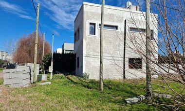 CASA EN VENTA EN LA PLATA ARTURO SEGUI