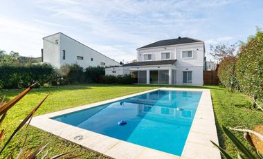 CASA EN VENTA FINCAS DE IRAOLA 2