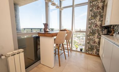 PISO EXCLUSIVO - NIVEL 18 - VISTAS INFNITAS - BV.