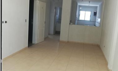 EXCELENTE DEPARTAMENTO DE 2 AMB  SAN FERNANDO LAVALLE 681