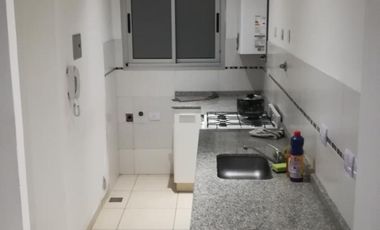 EXCELENTE DEPARTAMENTO DE 2 AMB  SAN FERNANDO LAVALLE 681