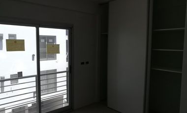 EXCELENTE DEPARTAMENTO DE 2 AMB  SAN FERNANDO LAVALLE 681