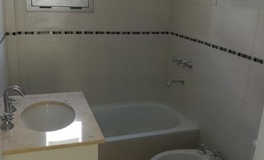 EXCELENTE DEPARTAMENTO DE 2 AMB  SAN FERNANDO LAVALLE 681