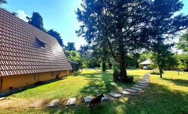 CASA QUINTA en VENTA en LA PLATA- TERRENO 6.000 m2