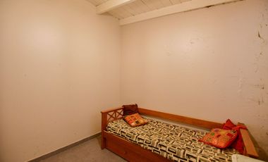 CASA QUINTA Y SALÓN DE EVENTO EN VENTA, EST. CHICA