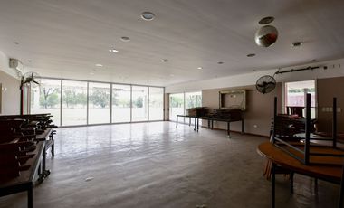 CASA QUINTA Y SALÓN DE EVENTO EN VENTA, EST. CHICA