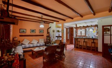 CASA QUINTA Y SALÓN DE EVENTO EN VENTA, EST. CHICA