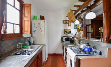 CASA QUINTA Y SALÓN DE EVENTO EN VENTA, EST. CHICA