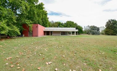 CASA QUINTA Y SALÓN DE EVENTO EN VENTA, EST. CHICA