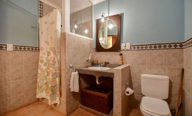 CASA QUINTA Y SALÓN DE EVENTO EN VENTA, EST. CHICA