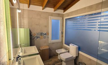 Venta Casa CARILO 3 ambientes con piscina y parque