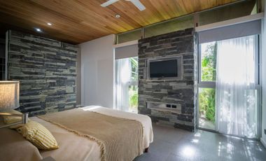 VENTA CASA CARILO PISCINA