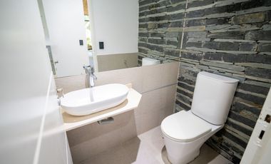 VENTA CASA CARILO PISCINA