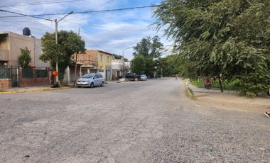 ALQUILER LOCAL COMERCIAL EN PLOTTIER