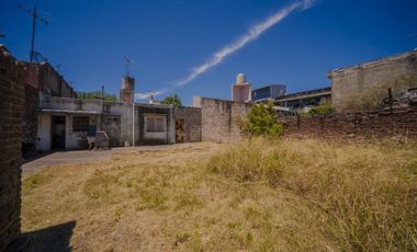 Casa terreno en Ciudadela. AU Oeste y Gral Paz