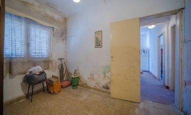 Casa terreno en Ciudadela. AU Oeste y Gral Paz