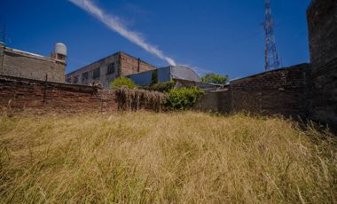 Casa terreno en Ciudadela. AU Oeste y Gral Paz