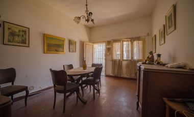 Casa terreno en Ciudadela. AU Oeste y Gral Paz