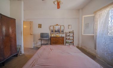 Casa terreno en Ciudadela. AU Oeste y Gral Paz