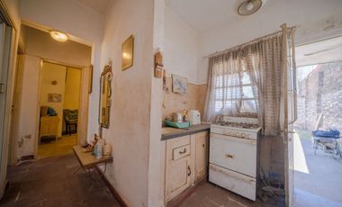 Casa terreno en Ciudadela. AU Oeste y Gral Paz