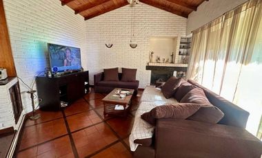 Casa en Alquiler 5 amb Barrio Privado Loma Verde