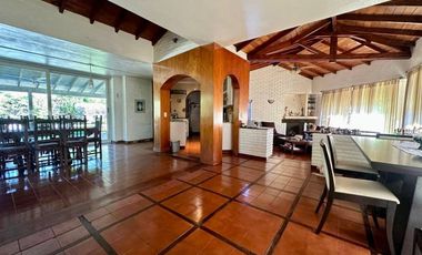 Casa en Alquiler 5 amb Barrio Privado Loma Verde