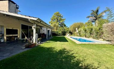 Casa en Alquiler 5 amb Barrio Privado Loma Verde