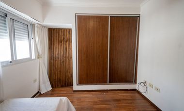 Departamento a la venta, 2 dormitorios y cochera.