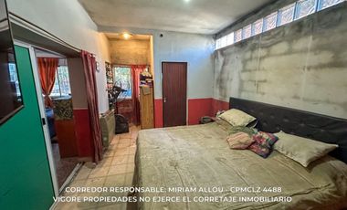 Casa 6 ambientes de 80m2  en gran lote de 734m2 ubicada en Monte grande