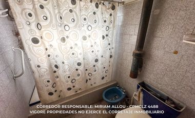 Casa 6 ambientes de 80m2  en gran lote de 734m2 ubicada en Monte grande