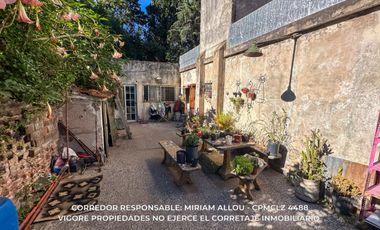 Casa 6 ambientes de 80m2  en gran lote de 734m2 ubicada en Monte grande