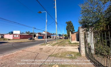 Casa 6 ambientes de 80m2  en gran lote de 734m2 ubicada en Monte grande