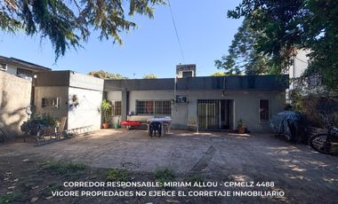 Casa 6 ambientes de 80m2  en gran lote de 734m2 ubicada en Monte grande