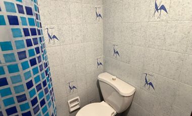 Chalet de 8 ambientes en lote propio c/ cochera en Mar de Ajo