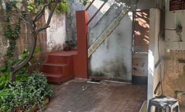 Casa en alquiler en Moron Sur