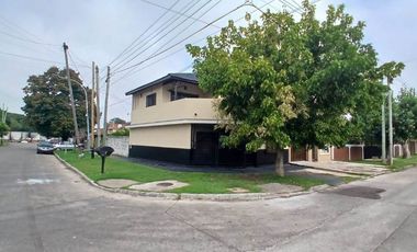 Casa en alquiler en Remedios de Escalada Este