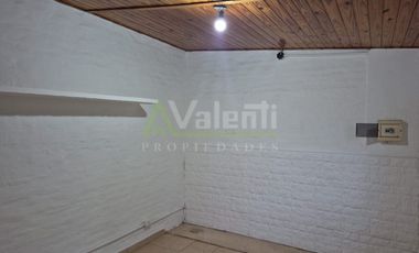 Casa PH en alquiler en Parque Quirno