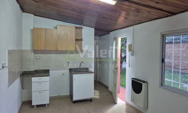 Casa PH en alquiler en Parque Quirno
