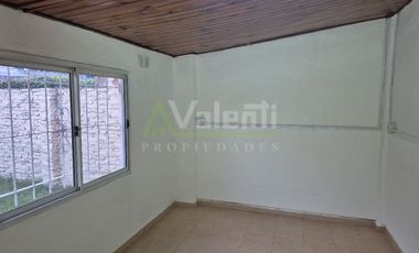 Casa PH en alquiler en Parque Quirno