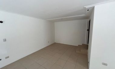 REMAX VENDE EXCELENTE CASA