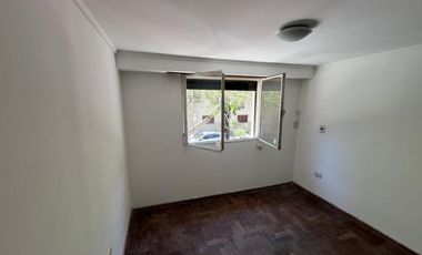 REMAX VENDE EXCELENTE CASA
