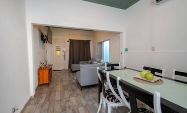 Venta CASA CON PILETA EXCELENTE UBICACION