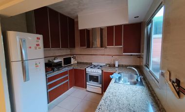 CASA A LA VENTA EN CANDIOTI NORTE.