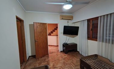 CASA A LA VENTA EN CANDIOTI NORTE.