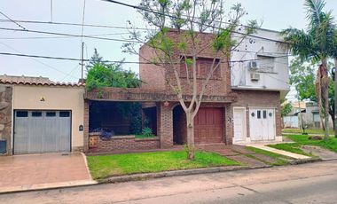 CASA A LA VENTA EN CANDIOTI NORTE.